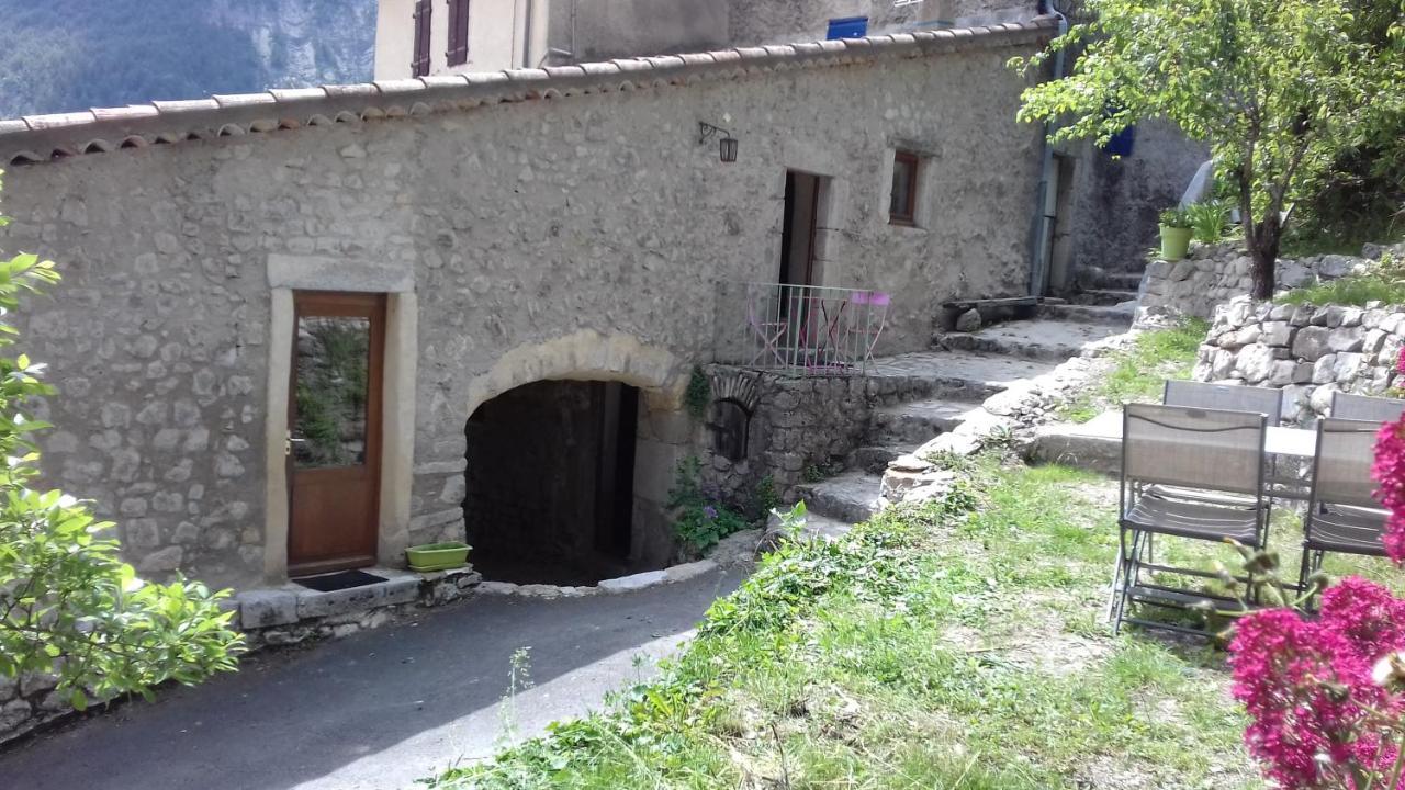 De Pascal Et Virginie * Ponet-et-Saint-Auban